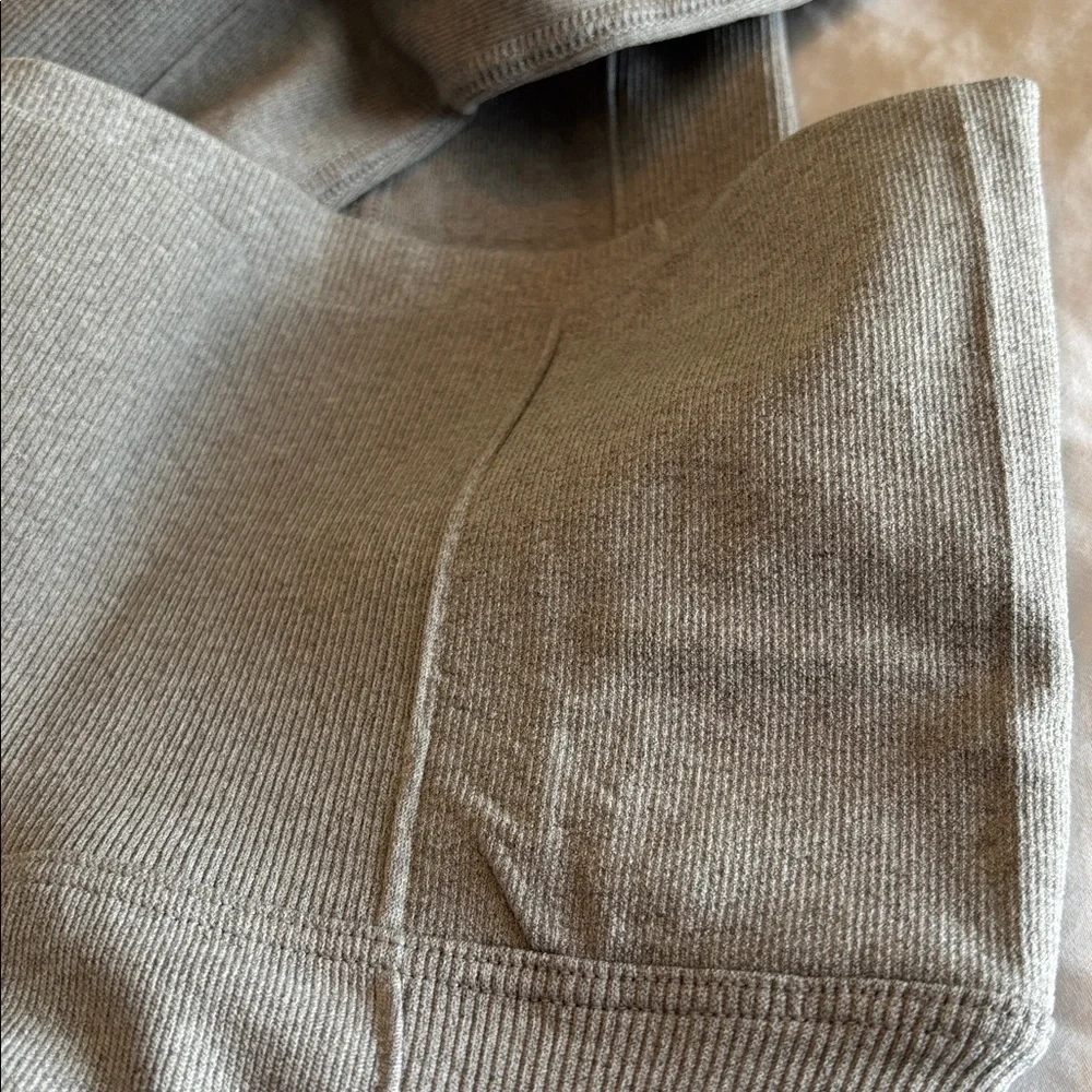 Free People Movement ribbed pull on stretchy light grey legging pants xs/s - Picture 3 of 10